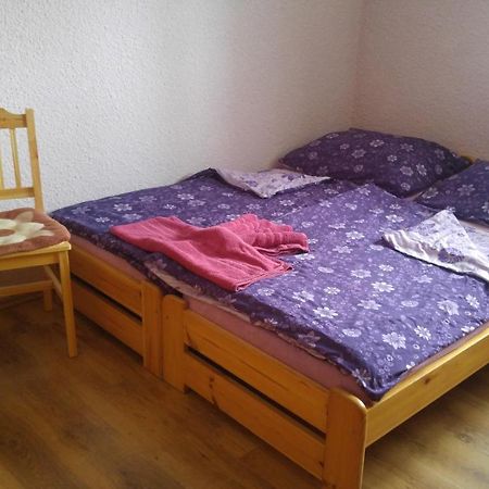 Penzion Apartmany Becov Bečov nad Teplou Exterior foto
