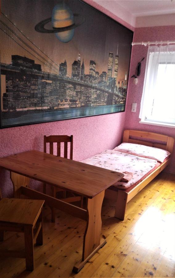 Penzion Apartmany Becov Bečov nad Teplou Exterior foto
