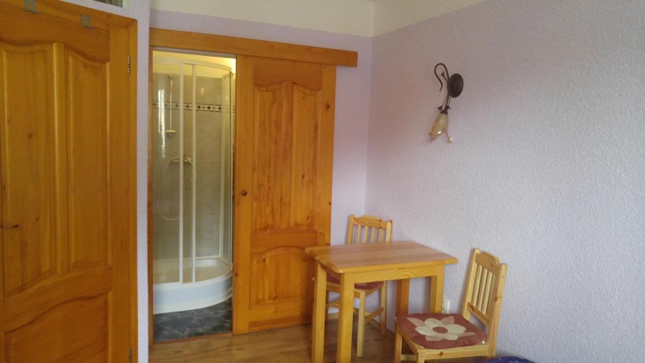 Penzion Apartmany Becov Bečov nad Teplou Exterior foto