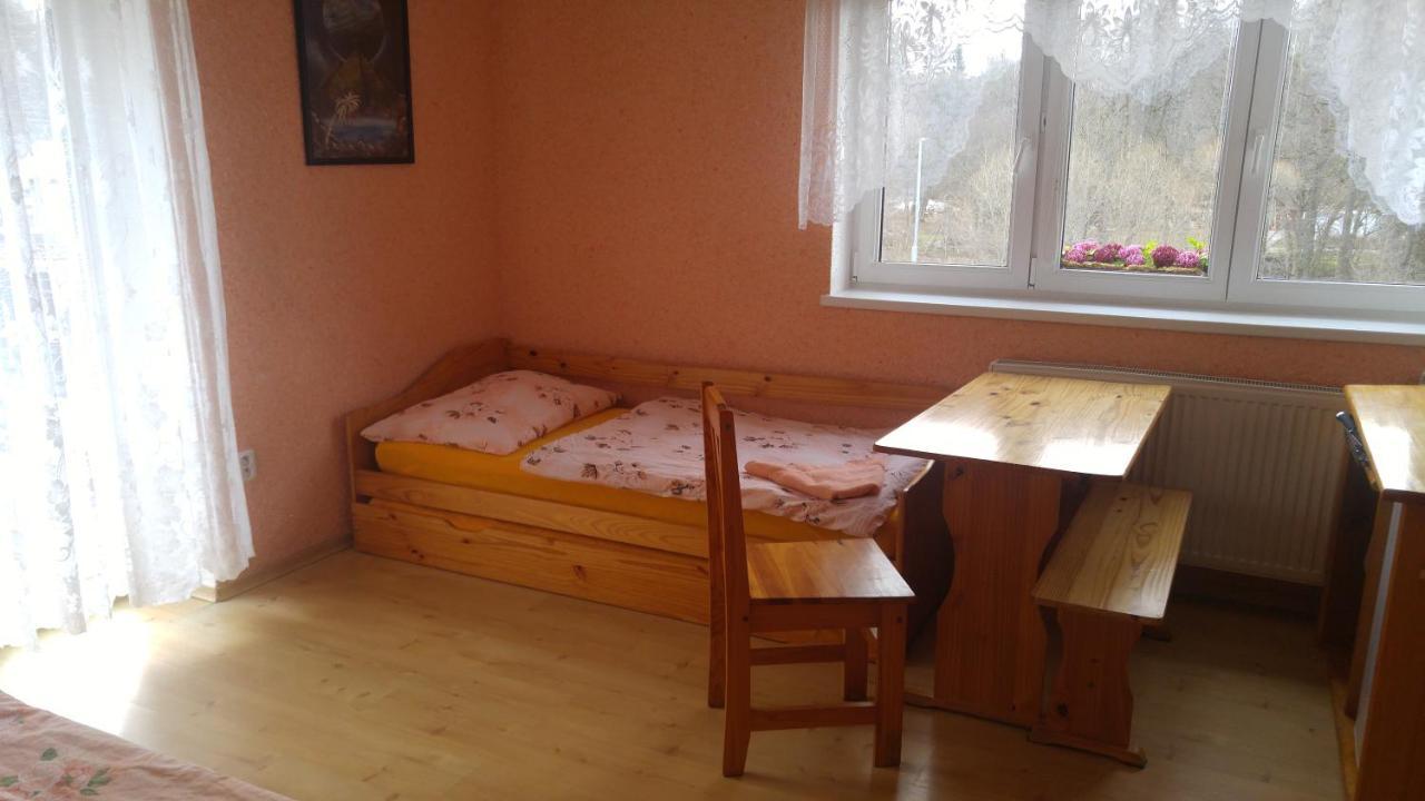 Penzion Apartmany Becov Bečov nad Teplou Exterior foto